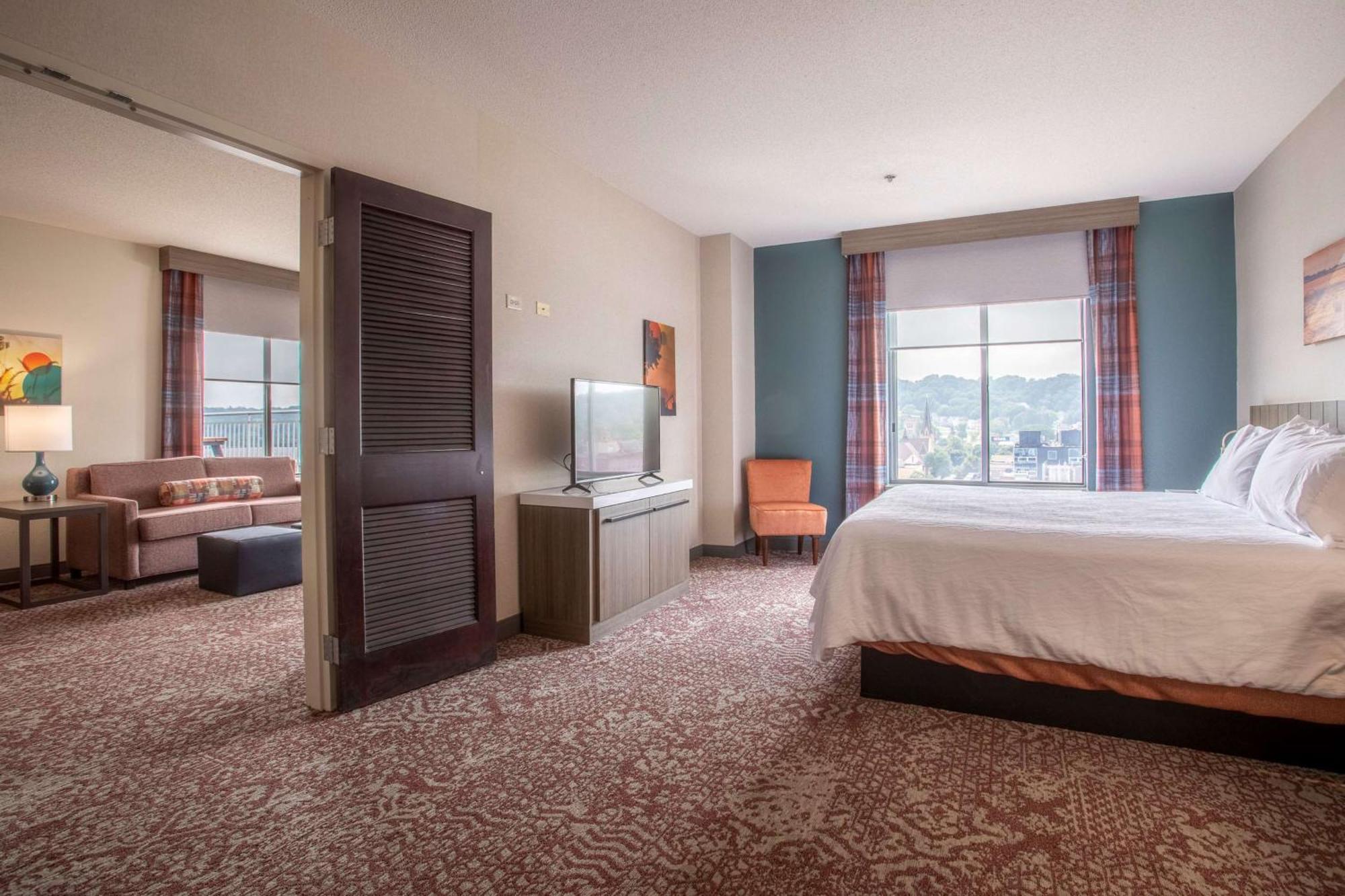 Hilton Garden Inn Mankato Downtown Экстерьер фото